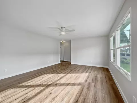 727 Worthington St, Spring Valley, CA 91977 photo 4