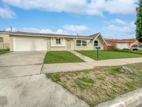 727 Worthington St, Spring Valley, CA 91977