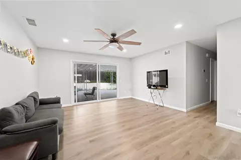 Living - 337 Osage St, Spring Valley, CA 91977 photo 1 of 3