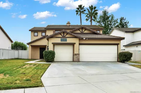 43251 Modena Dr, Temecula, CA 92592 photo 2