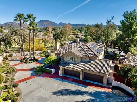 16883 Saint Andrews Dr, Poway, CA 92064 photo 3