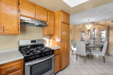 269 Puffin Dr, Vista, CA 92083 photo 14