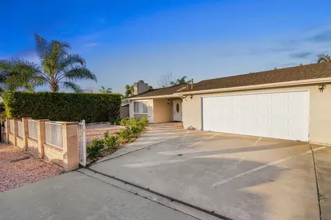 269 Puffin Dr, Vista, CA 92083 photo 4