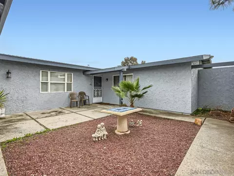 1020 12th St, Ramona, CA 92065 photo 4