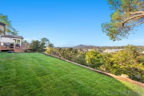 10022 Pandora Dr, La Mesa, CA 91941 photo 8