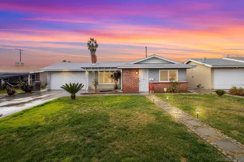 370 Jade Dr, Hemet, CA 92543