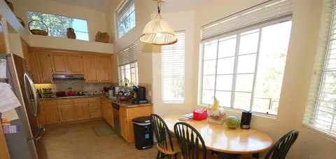 2136 Vintage Pl, Escondido, CA 92027 photo 5