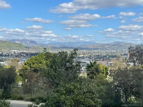 360 Travelodge Dr, El Cajon, CA 92020