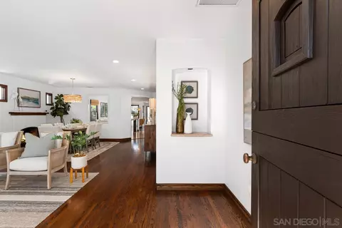 504 Rosemont St, La Jolla, CA 92037 photo 11