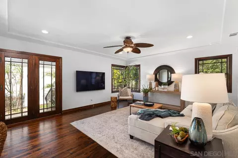 504 Rosemont St, La Jolla, CA 92037 photo 20