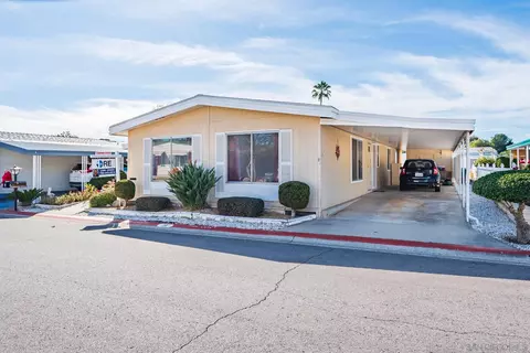 2250 Broadway #26, Escondido, CA 92026