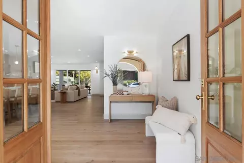 1611 James Dr, Carlsbad, CA 92008 photo 3