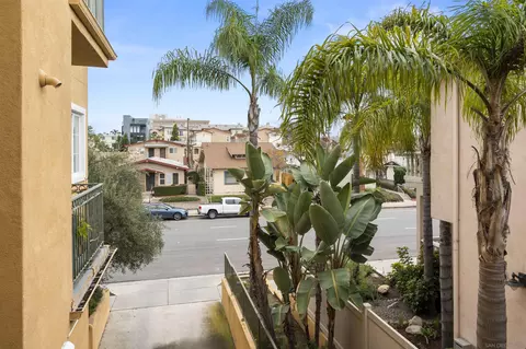 View/Area - 4080 Front St #203, San Diego, CA 92103 photo 1 of 2