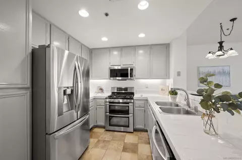 Kitchen - 4080 Front St #203, San Diego, CA 92103 photo 2 of 6