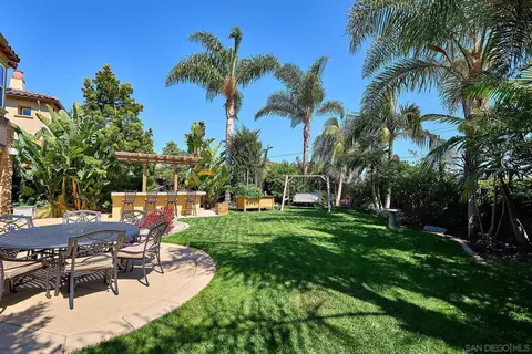 3371 Corte Panorama, Carlsbad, CA 92009 photo 2
