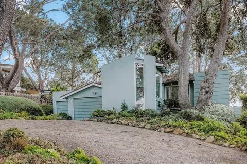 Exterior - 213 Ocean View Ave, Del Mar, CA 92014 photo 2 of 9