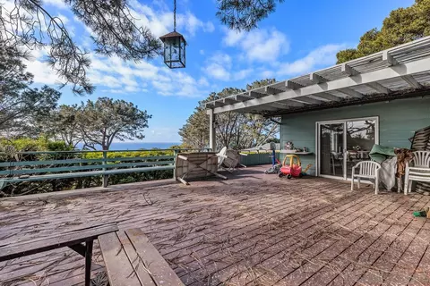Exterior - 213 Ocean View Ave, Del Mar, CA 92014 photo 4 of 9