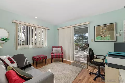 Living - 213 Ocean View Ave, Del Mar, CA 92014 photo 5 of 5