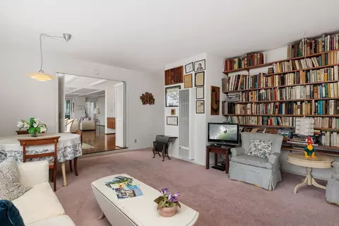 Living - 213 Ocean View Ave, Del Mar, CA 92014 photo 4 of 5