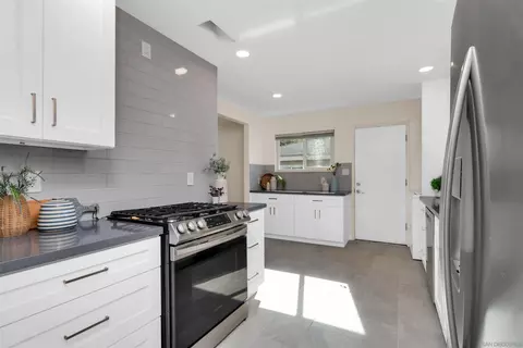 5685 Jackson Dr, La Mesa, CA 91942 photo 13