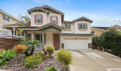 761 Helmsdale Rd, San Marcos, CA 92069