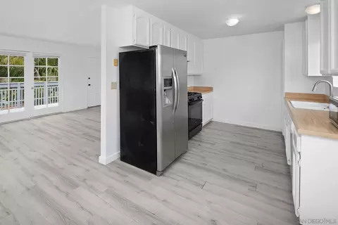 447-49 Nautilus St, La Jolla, CA 92037 photo 32