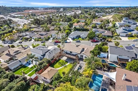 2010 Elevada St, Oceanside, CA 92054 photo 4