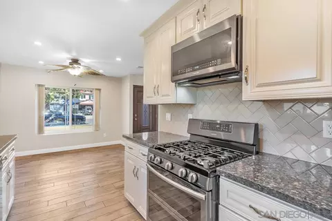10205 Princess Marcie Dr, Santee, CA 92071 photo 9