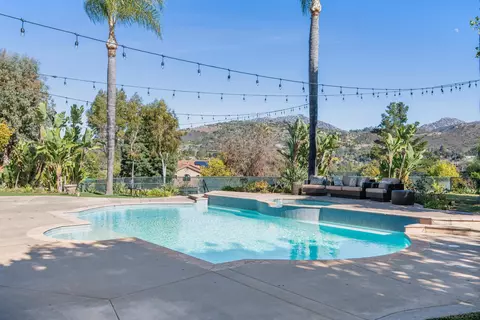 Exterior - 14953 Huntington Gate Dr, Poway, CA 92064 photo 13 of 19