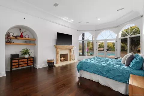 Bedroom - 14953 Huntington Gate Dr, Poway, CA 92064 photo 2 of 4