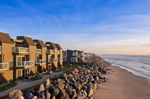 1518 Seacoast Dr, Imperial Beach, CA 91932