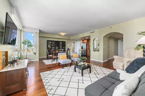 3890 Nobel Dr #704, San Diego, CA 92122