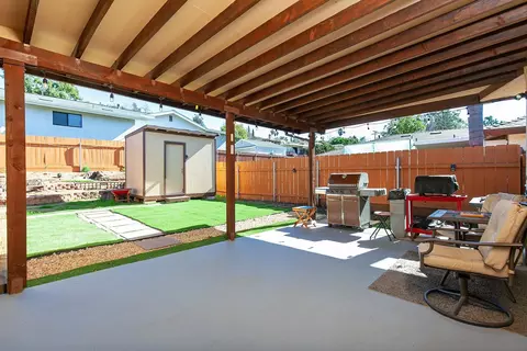 8884 Echo Dr, La Mesa, CA 91941 photo 20