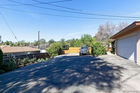 8884 Echo Dr, La Mesa, CA 91941 photo 33