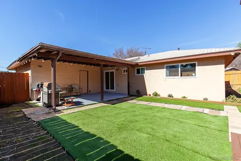 8884 Echo Dr, La Mesa, CA 91941 photo 31