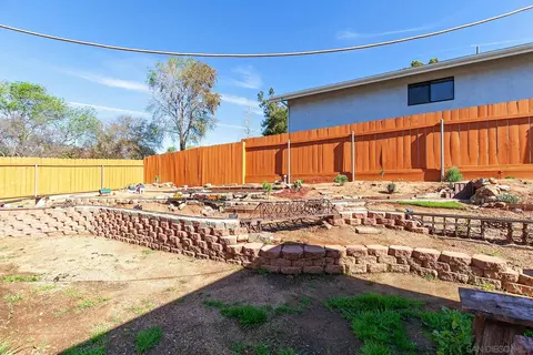 8884 Echo Dr, La Mesa, CA 91941 photo 25