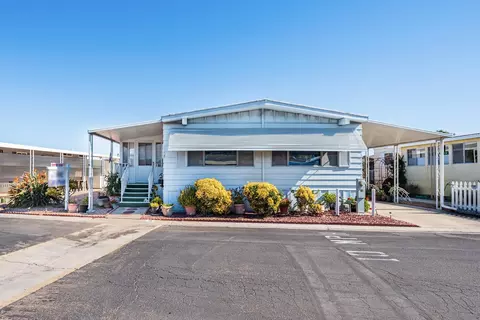 221 N El Camino Real #16, Oceanside, CA 92058
