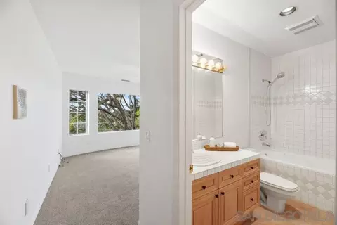 296 Royal Crest Ct, Escondido, CA 92025 photo 33