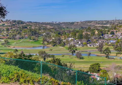 2418 Torrejon Pl, Carlsbad, CA 92009 photo 8