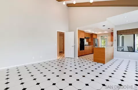 2418 Torrejon Pl, Carlsbad, CA 92009 photo 17