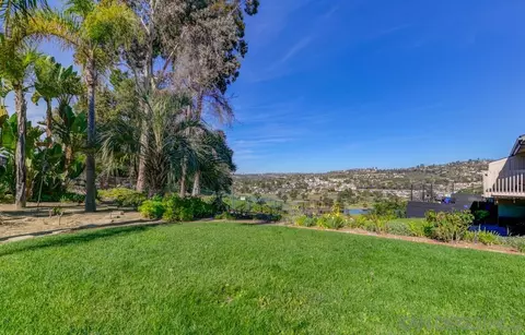 2418 Torrejon Pl, Carlsbad, CA 92009