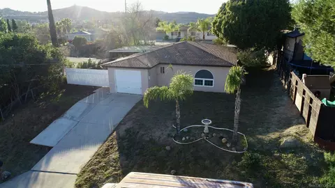9104 Bubbling Wls, Lakeside, CA 92040 photo 32
