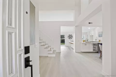 2021 Columbus Way, Vista, CA 92081