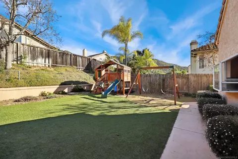 Exterior - 13575 Quiet Hills Dr, Poway, CA 92064 photo 6 of 6