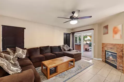 Living - 13575 Quiet Hills Dr, Poway, CA 92064 photo 2 of 5
