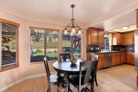 Dining - 13575 Quiet Hills Dr, Poway, CA 92064 photo 1 of 4