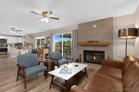 1653 Hawk Ridge Pl, Escondido, CA 92027 photo 18
