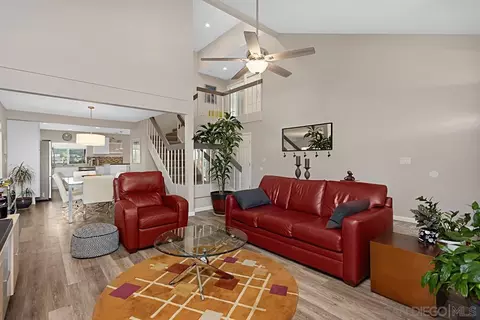 1653 Hawk Ridge Pl, Escondido, CA 92027 photo 8