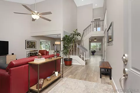 1653 Hawk Ridge Pl, Escondido, CA 92027 photo 5