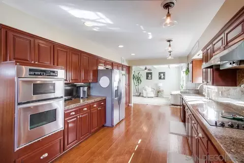10052 Mozelle Ln, La Mesa, CA 91941